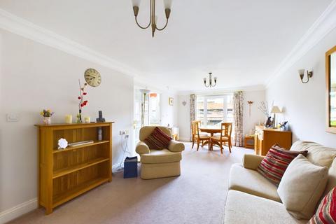 undefined, Pegasus Court, Caterham Valley