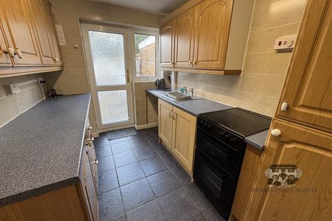 3 bedroom terraced house to rent, Dolgellau Avenue, Tonteg, Pontypridd, Rhondda Cynon Taff, CF38 1HT