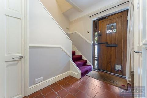 5 bedroom detached house for sale, Church Way, Sanderstead