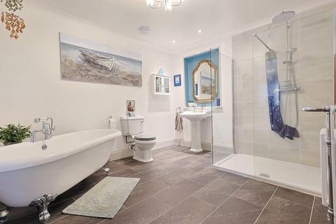 3 bedroom detached bungalow for sale, PINE CLOSE BRIXHAM