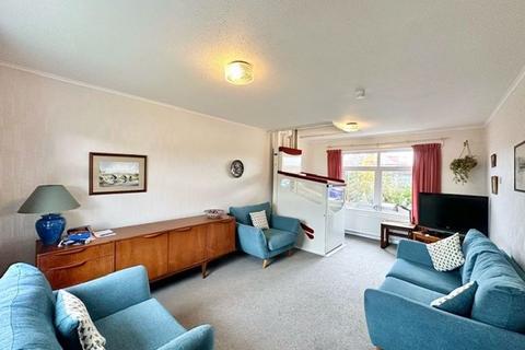 60 Castleview, Dundonald, Kilmarnock, KA2 9JA