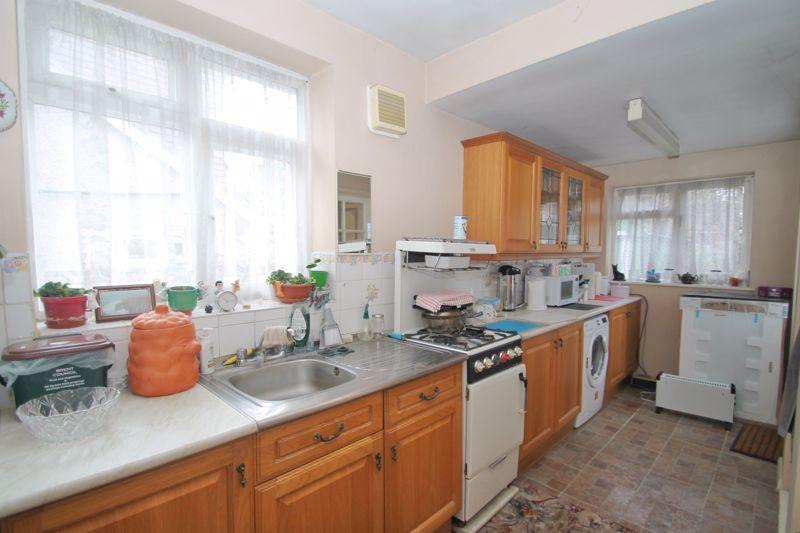 Dalmeny Close, Wembley 3 bed semi-detached bungalow - £550,000