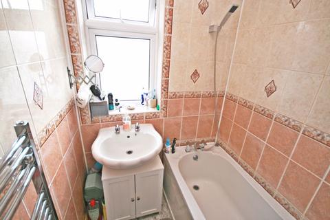 3 bedroom maisonette for sale, Station Crescent, Wembley