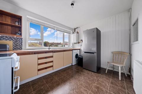 2 bedroom maisonette for sale, Westfield Road, Sutton