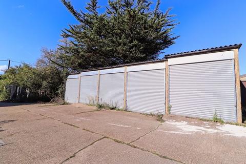 Garage to rent, Tennyson Drive, Pitsea, Basildon