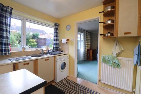 2 bedroom semi-detached bungalow for sale, Kennedy Close, Gloucester