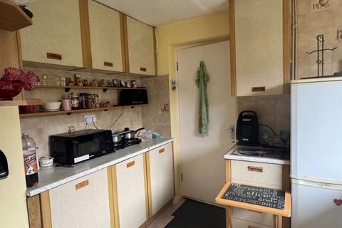 2 bedroom semi-detached bungalow for sale, Kennedy Close, Gloucester