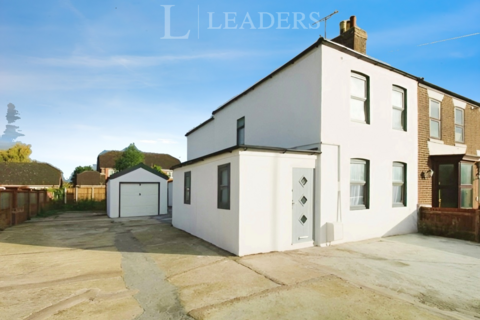 4 bedroom semi-detached house to rent, Fleet Road, PE12