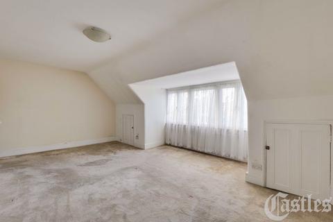 196b Upper Clapton Road, London, E5 9DH