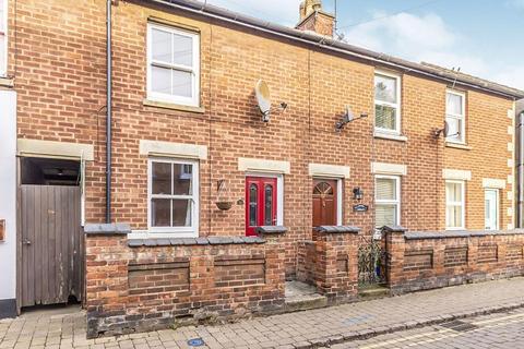 2 bedroom terraced house to rent, Deans Street, Oakham LE15