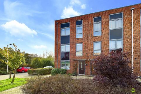 1 Vimy Drive, Dartford, DA1 5FJ