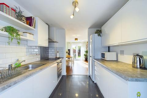 1 Vimy Drive, Dartford, DA1 5FJ
