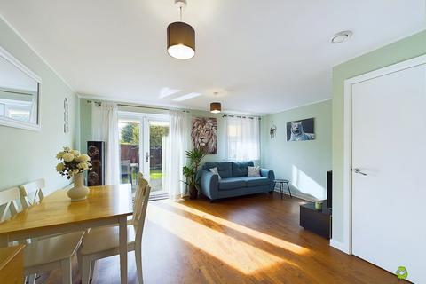 1 Vimy Drive, Dartford, DA1 5FJ
