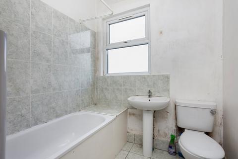 1 bedroom flat to rent, Cranbrook Road