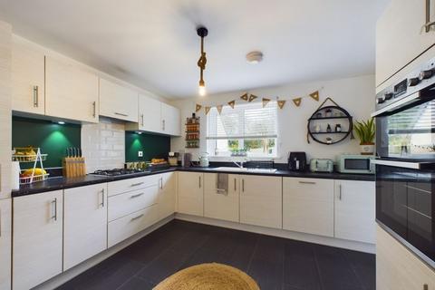 4 bedroom detached house for sale, Poolfield Way, Falmouth - Detached family home