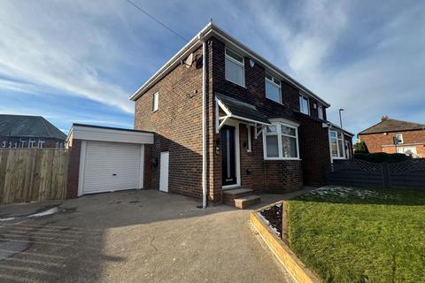 3 bedroom semi-detached house to rent, Kings Road North, Wallsend NE28