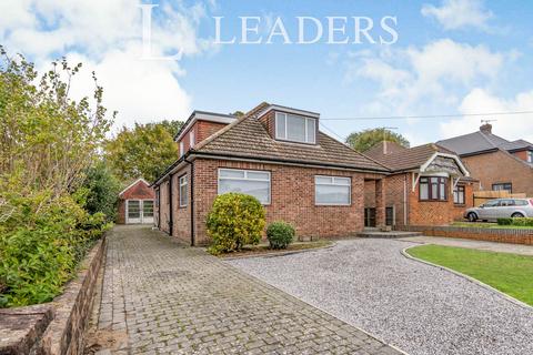 4 bedroom detached house to rent, The Thicket, Widley