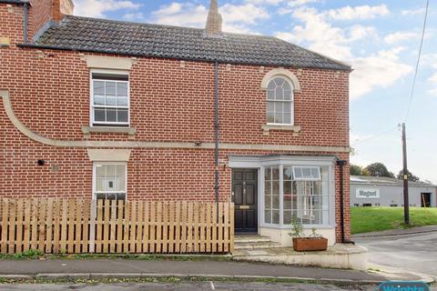 2 bedroom semi-detached house for sale, Ashton Street, Trowbridge