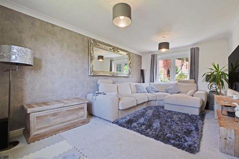 30 Treffry Road, Truro, TR1 1WL