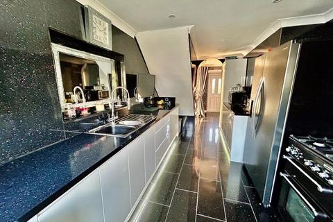 71 Aust Crescent, Bulwark, Chepstow, NP16 5NL