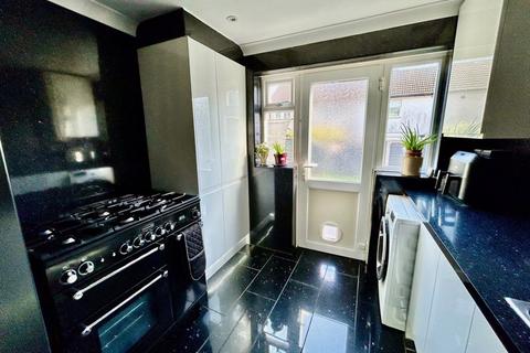 71 Aust Crescent, Bulwark, Chepstow, NP16 5NL