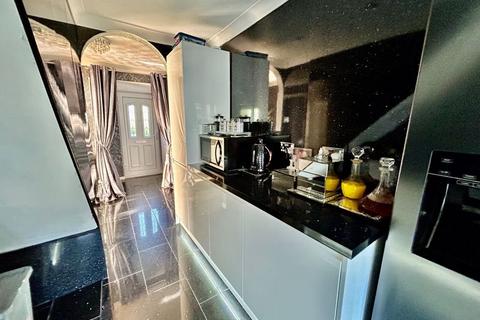 71 Aust Crescent, Bulwark, Chepstow, NP16 5NL