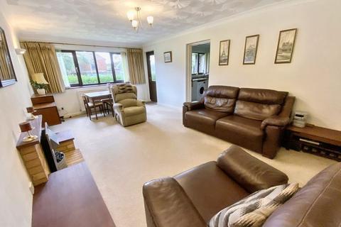 2 bedroom ground floor flat for sale, STANPIT   CHRISTCHURCH