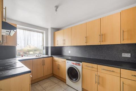 2 bedroom apartment for sale, Felixstowe Court, London