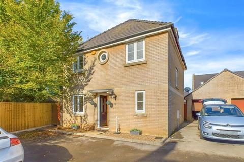 3 bedroom detached house for sale, 6 Willow Way, Crewkerne