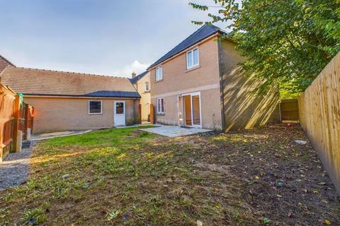 3 bedroom detached house for sale, 6 Willow Way, Crewkerne