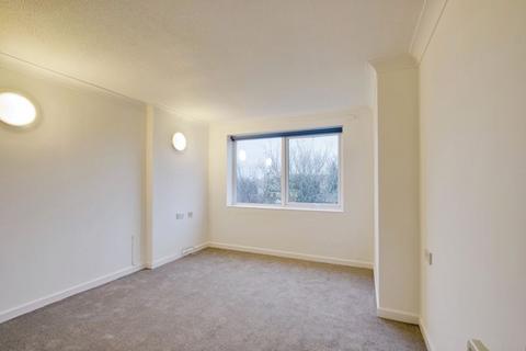 1 bedroom retirement property for sale, Pine Tree Glen, Bournemouth BH4