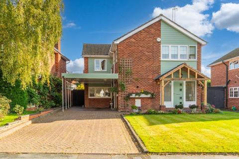 4 bedroom detached house for sale, Buckingham Grove, Kingswinford DY6