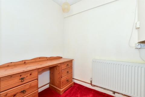 3 bedroom end of terrace house for sale, Lubbock Close, Maidstone, Kent