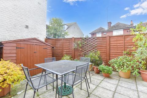 2 bedroom detached house for sale, Forge Lane, Whitstable, Kent