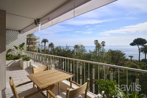 3 bedroom flat, Cannes, 06400, France