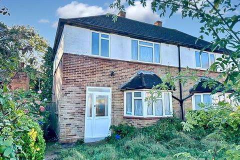 29 Hilton Way, South Croydon, CR2 9ER