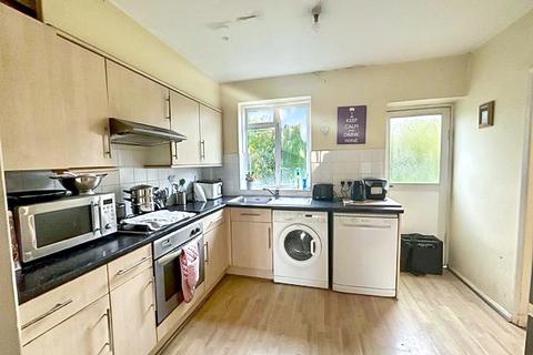 29 Hilton Way, South Croydon, CR2 9ER