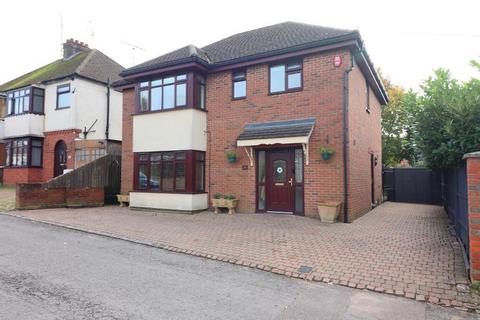 4 bedroom detached house for sale, Luton LU3