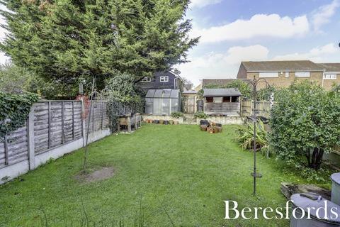 2 bedroom end of terrace house for sale, Pondfield Lane, Brentwood, CM13