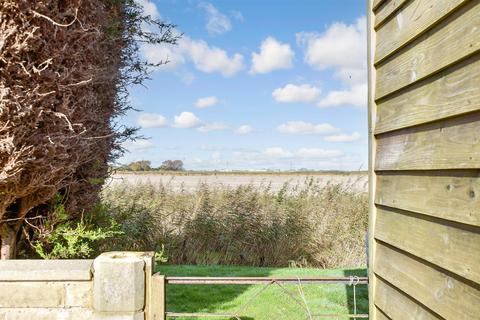 29 Copperfields, Lydd, Romney Marsh, TN29 9UU