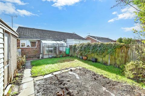 29 Copperfields, Lydd, Romney Marsh, TN29 9UU