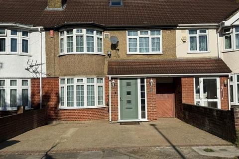 4 bedroom terraced house for sale, BYRON AVE, Hounslow