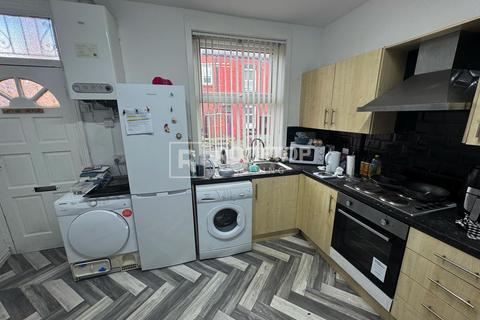 3 bedroom house to rent, Royal Park Road, Leeds LS6