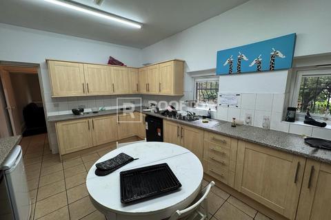 9 bedroom house to rent, Hanover Square, Leeds LS3