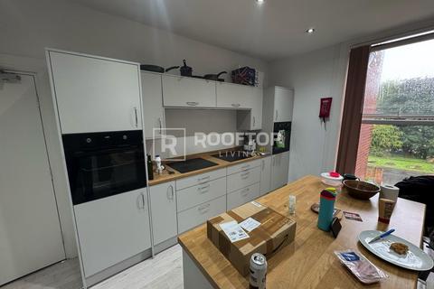 9 bedroom house to rent, Belle Vue Road, Leeds LS3