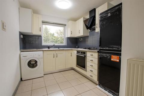 2 bedroom flat to rent, Seymour Close, Birmingham B29