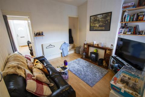 2 bedroom house to rent, Westminster Road, Birmingham B29