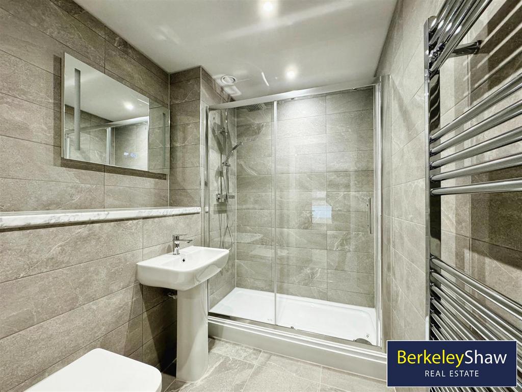 En-suite shower room