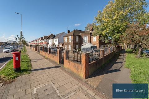 7 bedroom detached house for sale, Great West Road, Hounslow, TW5