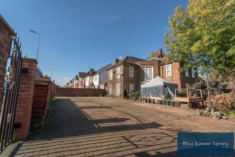 7 bedroom detached house for sale, Great West Road, Hounslow, TW5